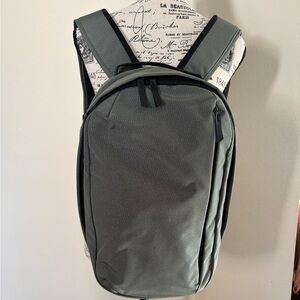 listing-status-banner